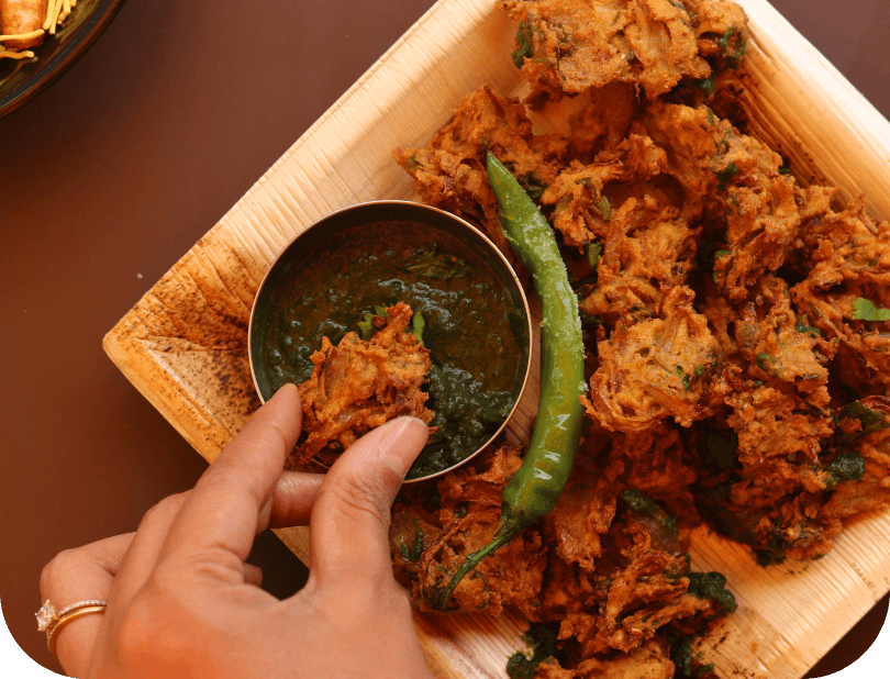 Nothing Beats The Magic Of
Watching The Monsoon Rain
A Plate Of Piping Hot,
Crispy Bhajiya.